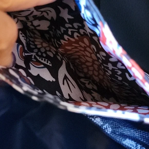 Like New Vera Bradley ReActive Family Tote Bag! Very Large! - Picture 6 of 7